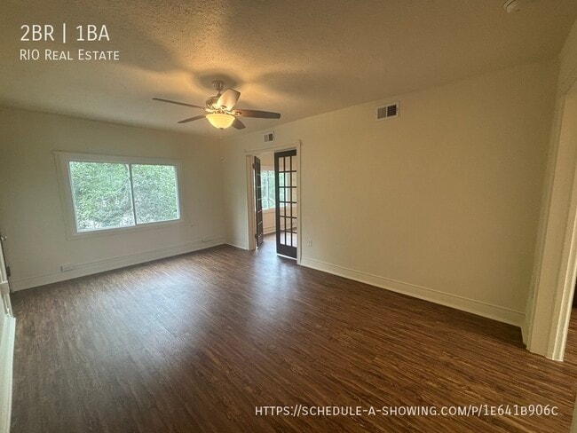 Building Photo - 1329 E 11th Ave