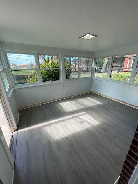 Building Photo - Newly renovated 4 bedroom 1.5 bath  Home in Euclid!