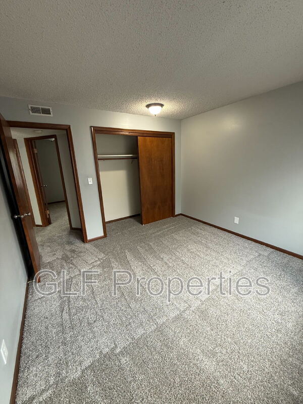 Building Photo - 46 Bradford St