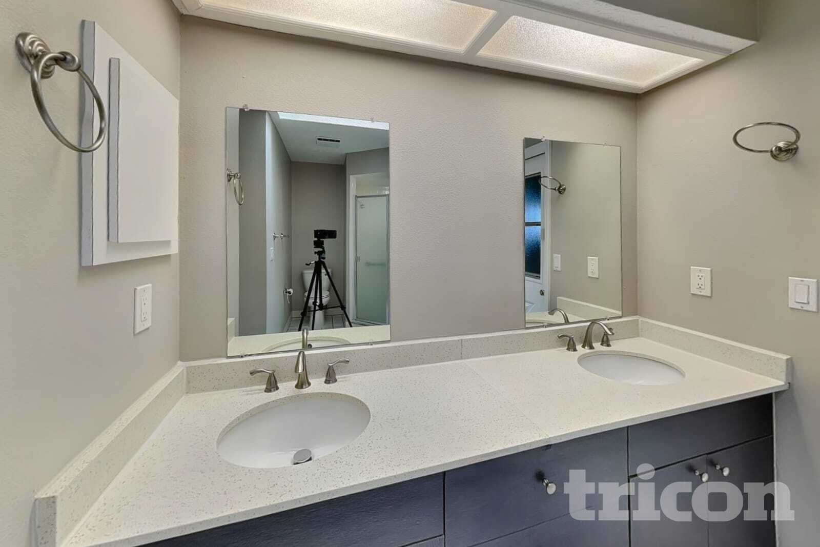 Building Photo - 7028 Covewood Dr