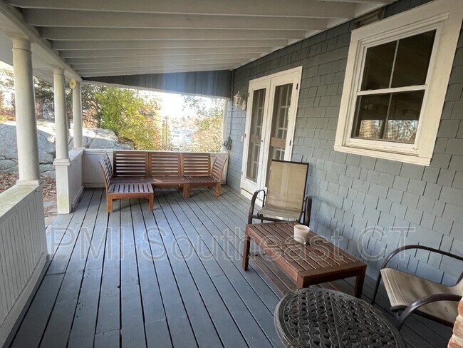 Building Photo - 26 Academy Ln