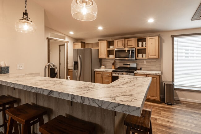 Building Photo - 188 Walleye Rd