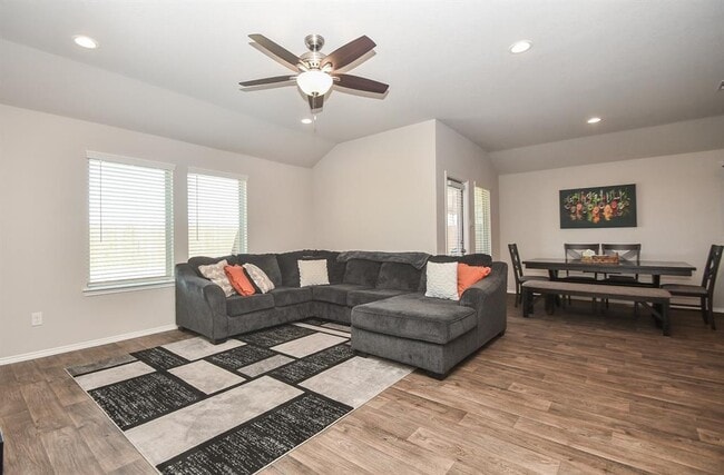 Building Photo - 21602 Victoria Harbor Dr
