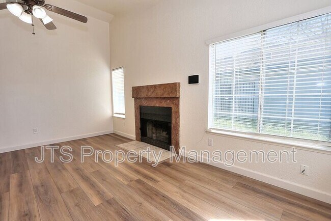 Building Photo - 7733 Temwoods Way