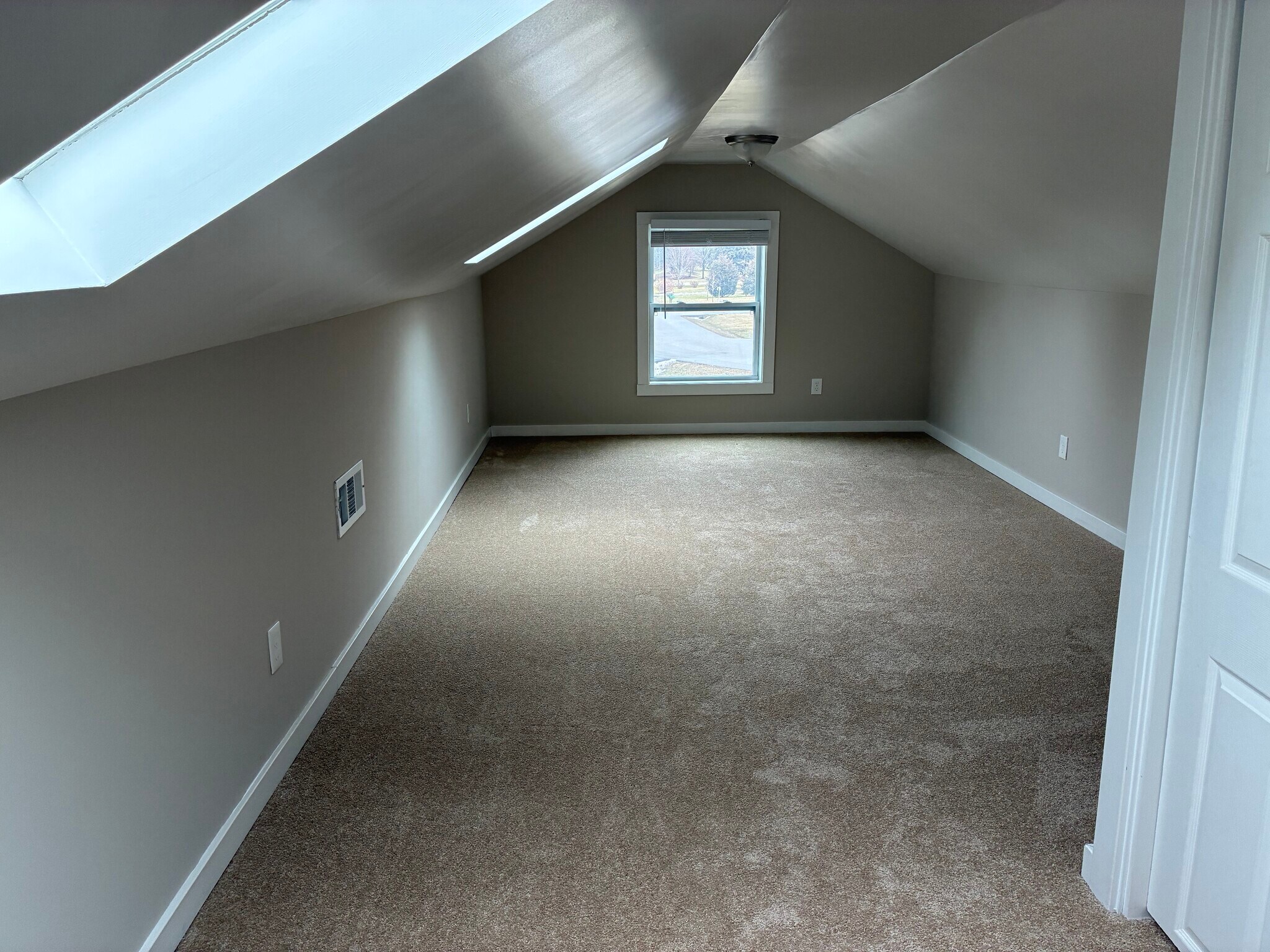 Upstairs bedroom - 14220 Ranch Rd