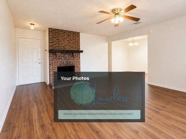 Building Photo - 2 Bedroom 2 Bath Duplex for Lease in Benbrook! $350 OFF 1st Month Rent with 18 Month Lease!
