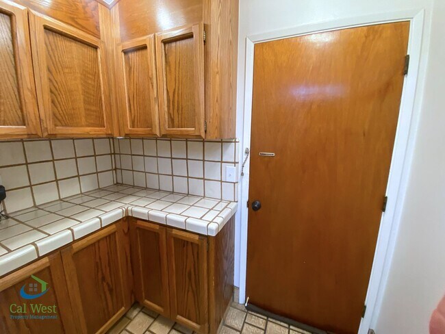 Building Photo - $5995 - Spacious 4 Bed/2 Bath Los Gatos Ho...