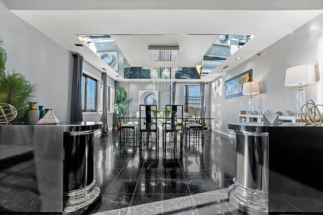 Building Photo - 275 U.S. 20-SI ID1240408P