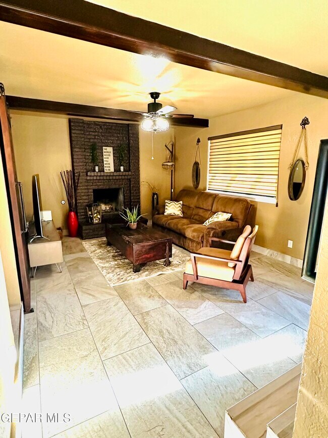 Building Photo - 11716 Fred Perry Dr