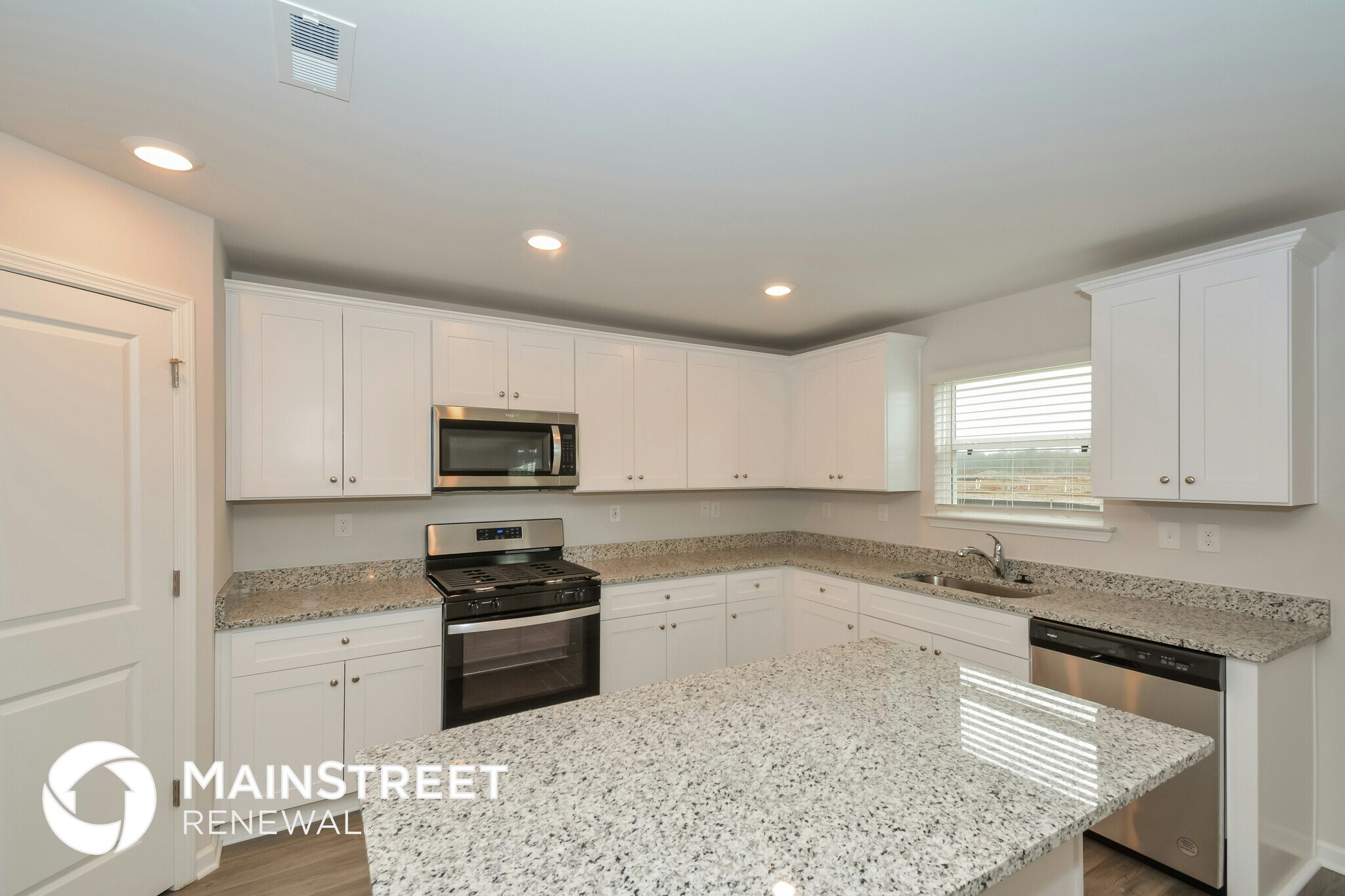Building Photo - 2323 Curbow Dr