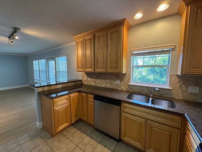 Building Photo - Move In Special! Coastal Creek Upstairs 2/...