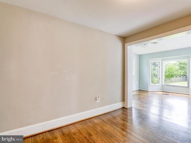 Building Photo - 123 Bellview Ave