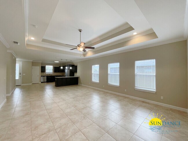 Building Photo - Pristine 3 Bedroom Home in Mary Esther!