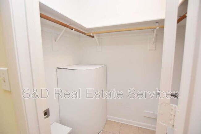 Building Photo - 4705 Dimbath Dr