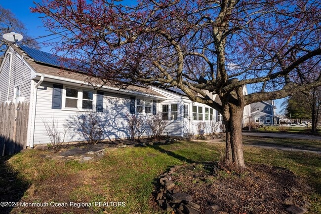 Primary Photo - 2243 Edgar Rd