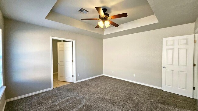 Building Photo - 2137 Harbor Dr