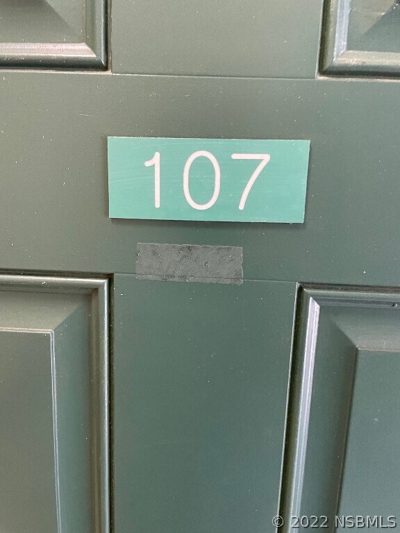 Building Photo - 403 Bouchelle Dr