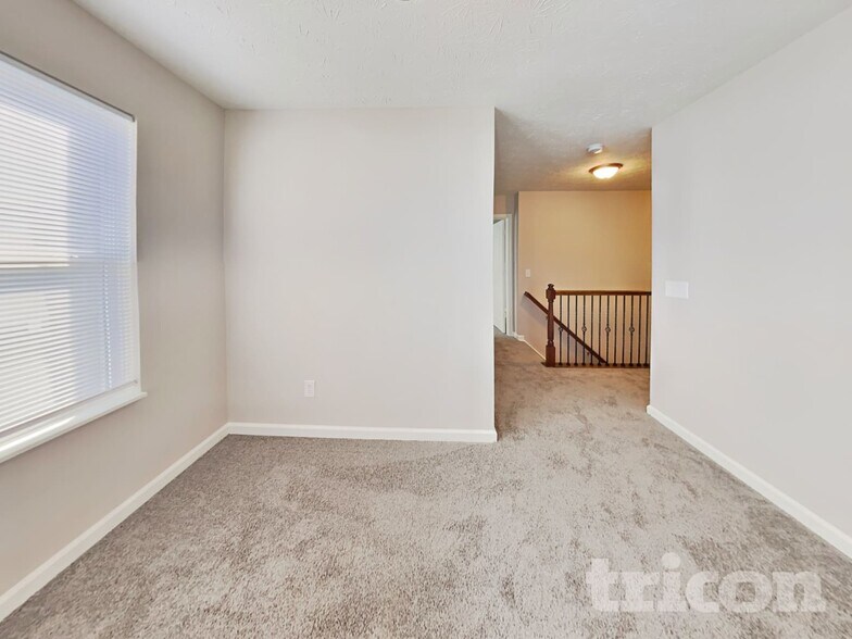 Building Photo - 10348 Hunters Crossing Blvd