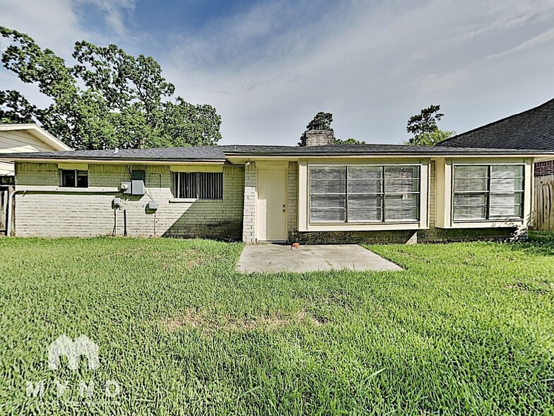 Building Photo - 4435 Algernon Dr