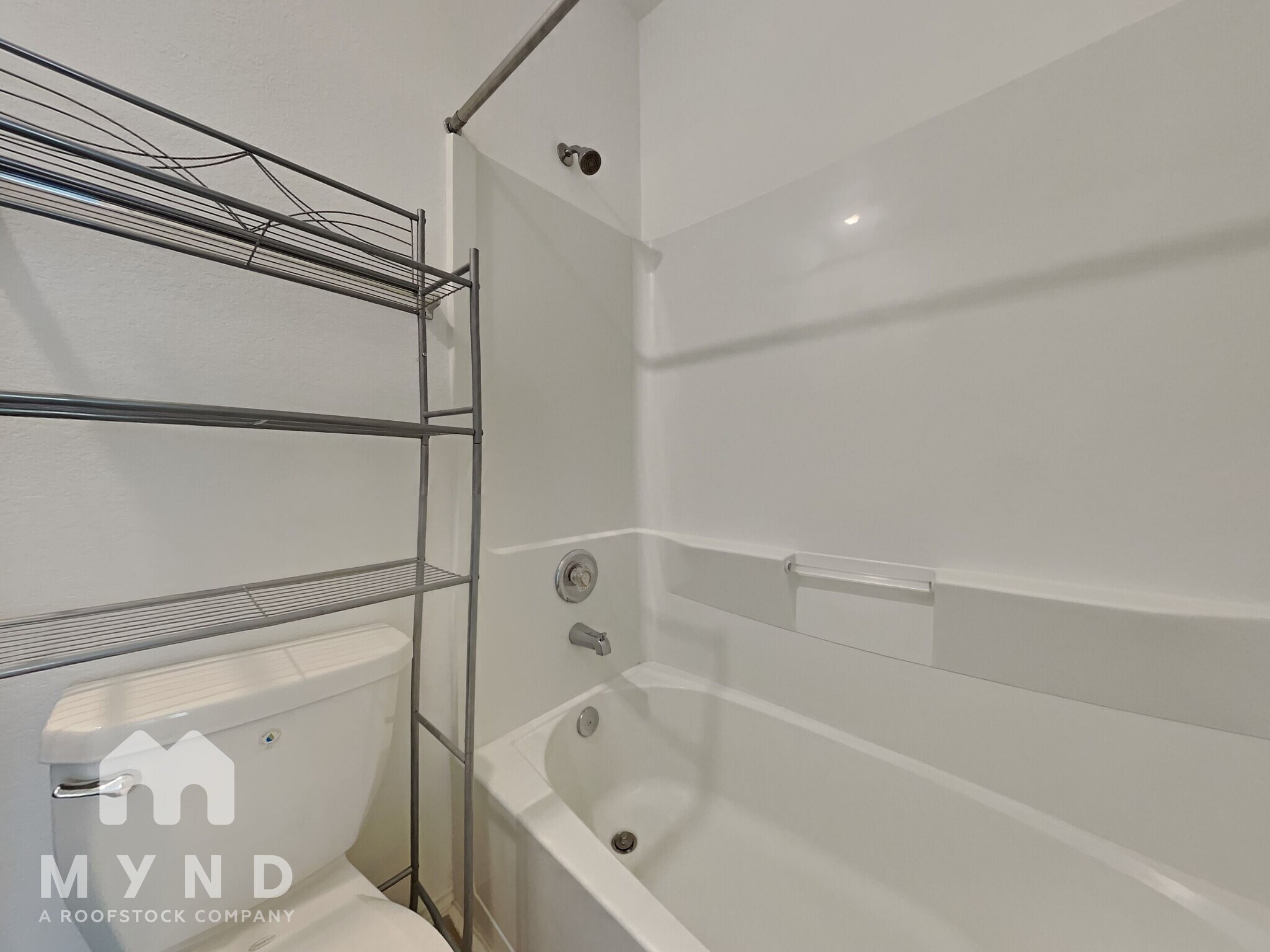 Building Photo - 4230 Magnolia Bay Dr