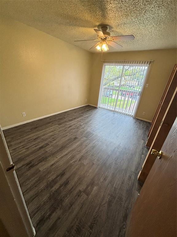 Building Photo - 2101 Granberry Dr