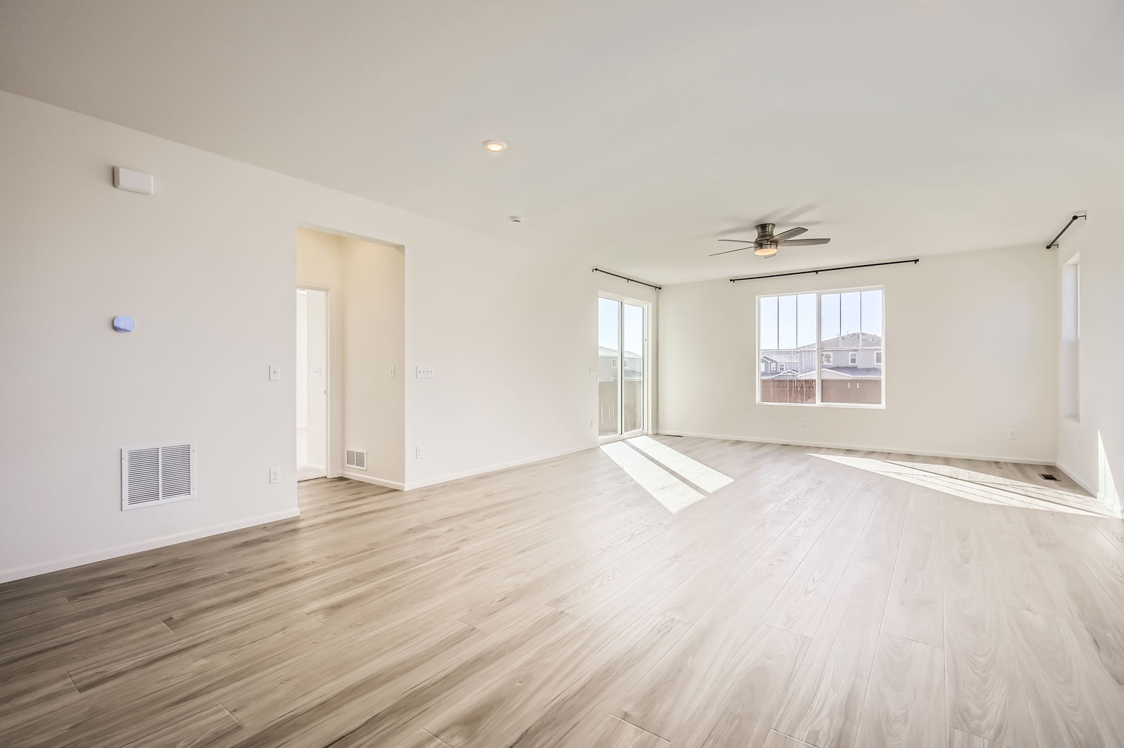 Building Photo - 4622 Amrock Dr
