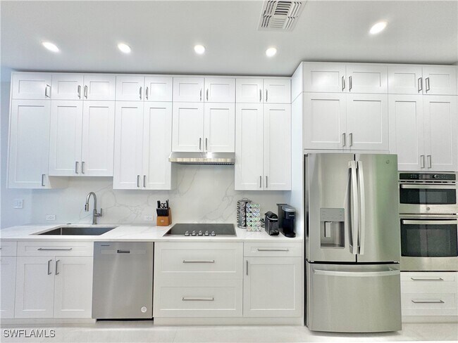 Building Photo - 12667 Biscayne Ct