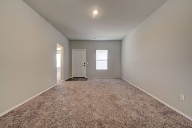 Building Photo - *** $250 MOVE-IN SPECIAL  *** Charming 4-Bed 2-Bath Home in Stillwater! *** $250 MOVE-IN SPECIAL ...