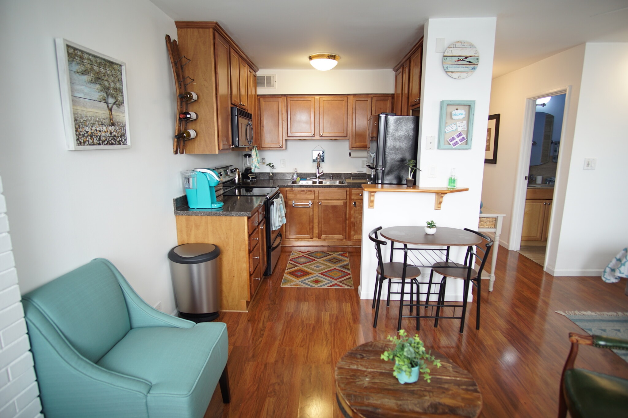 Building Photo - 636 W Webster Ave