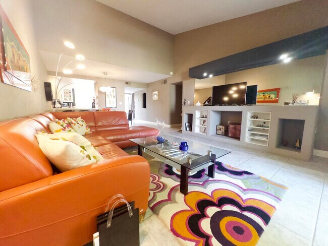 Building Photo - 23 Don Quixote Dr