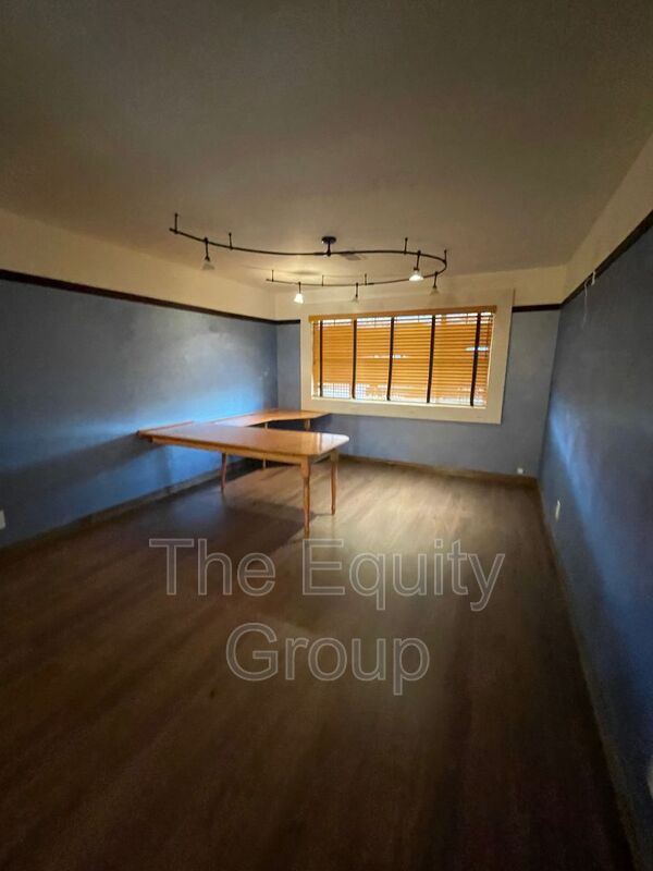 Building Photo - 24683 Rd 212
