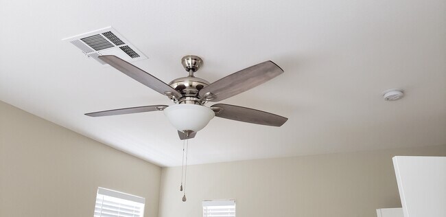 Building Photo - 6005 Linosa Ct