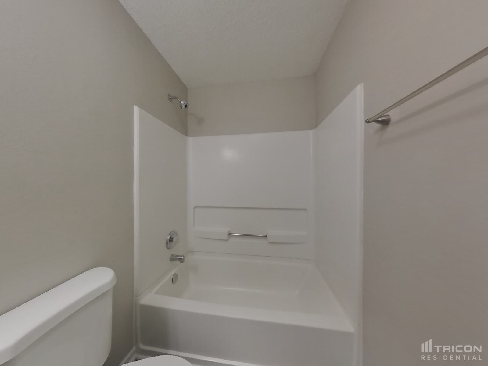Building Photo - 9141 Bainbridge Dr