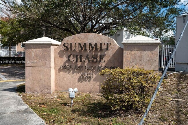 Building Photo - 8421 NW 8th St