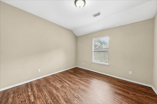 Building Photo - 2918 Meridian Bay Ln