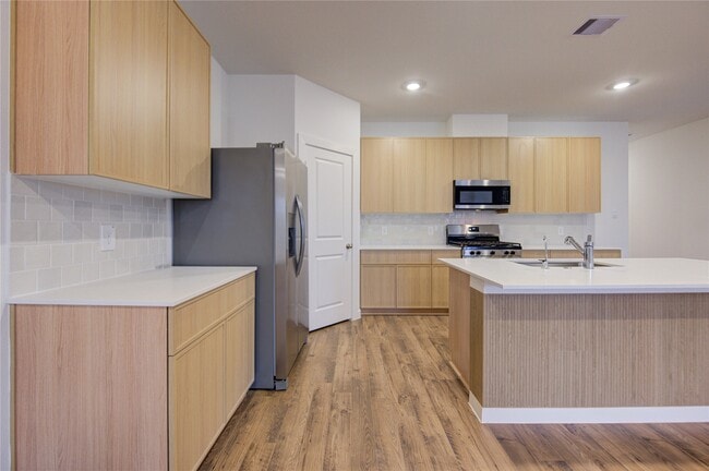 Building Photo - 28246 Meadowlark Sky Dr