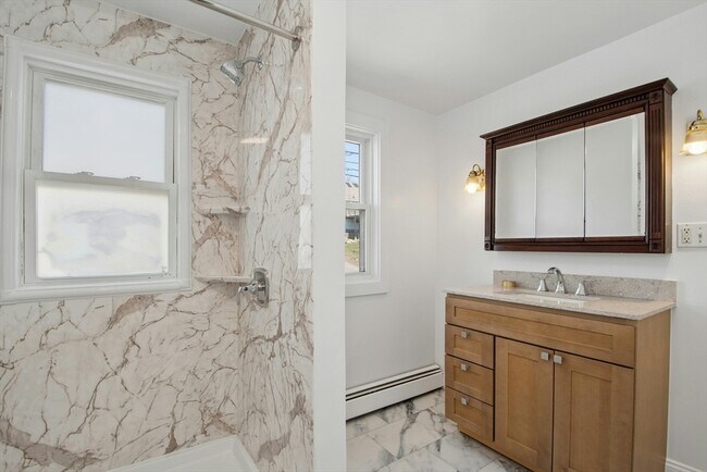 Building Photo - 78 Grove St