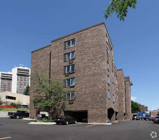 King Manor 222 E 2nd St Duluth MN 55805 Apartment Finder