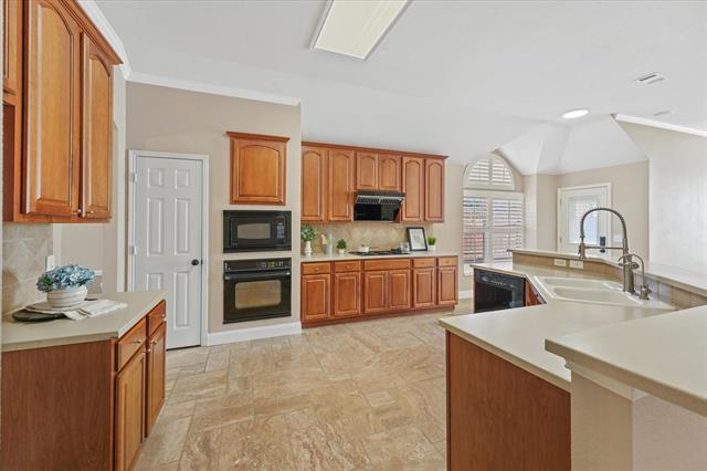 Building Photo - 5 Dominion Cir