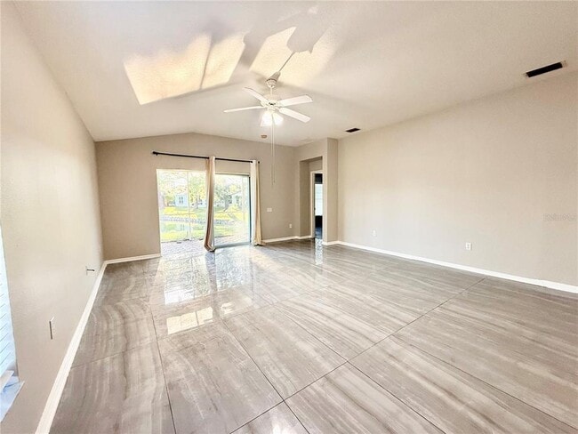 Building Photo - 5553 Gallant Fox Ct