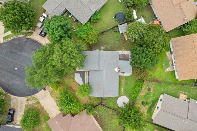 Building Photo - 10709 Onyx Cove