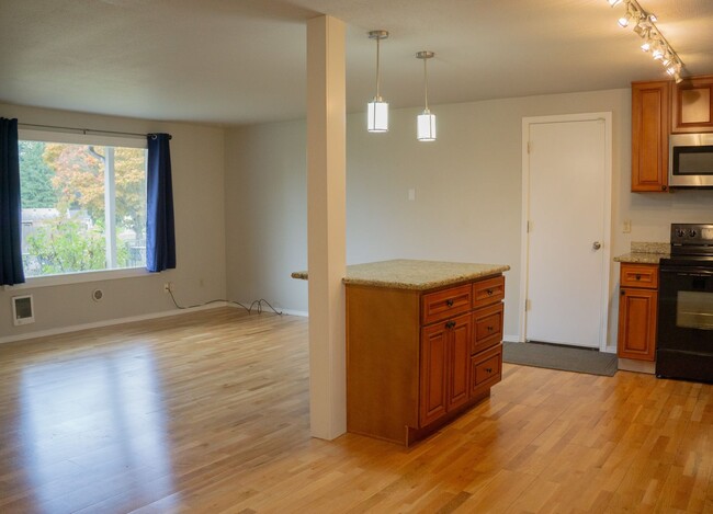 Building Photo - A Charming 3-Bedroom Rambler!