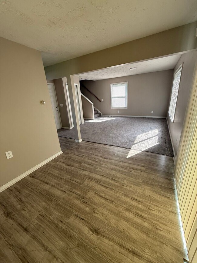 Building Photo - Charming 3-Bedroom Property in Prime Location