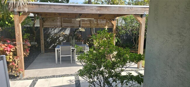 Building Photo - 20523 SW 92nd Pl