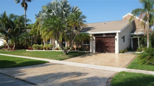 Building Photo - 531 SW 167th Terrace