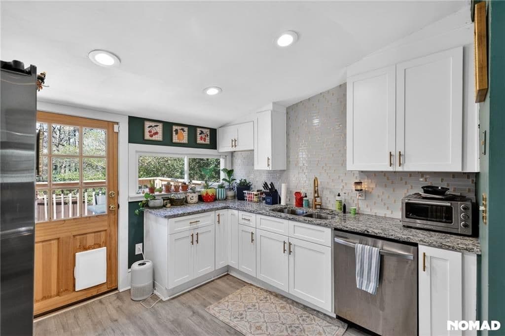 Building Photo - 2218 Dunseath Ave NW