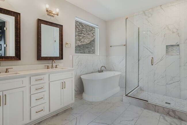 Building Photo - Gated Community - Villages of Stoneybrook