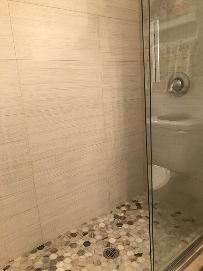 Walk in shower - 850 S Tamiami Trl