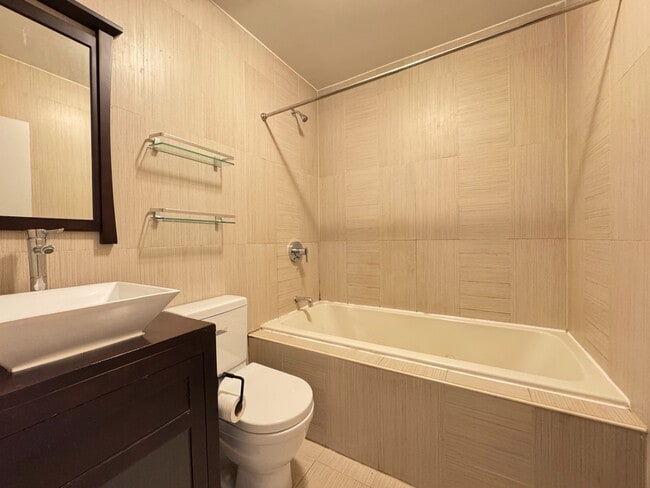 Building Photo - 19th Street