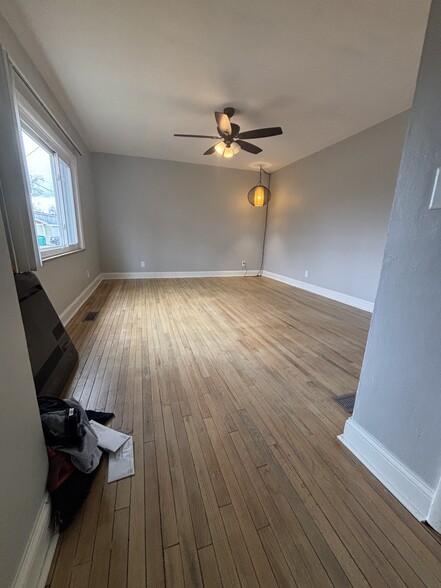 Building Photo - 866 Harlan St